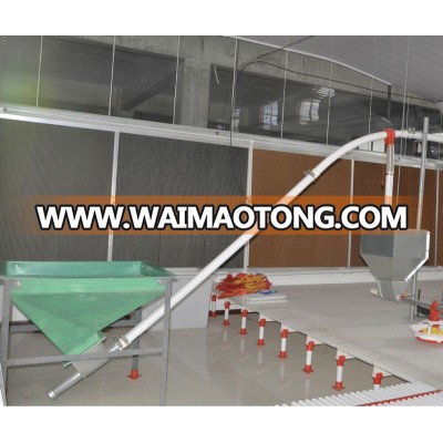 Chicken main feeding system with hopper